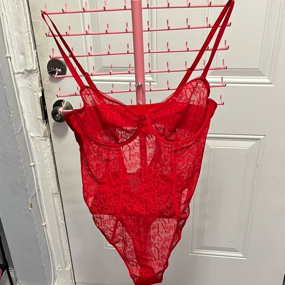 Signature Script Underwire Teddy in Red